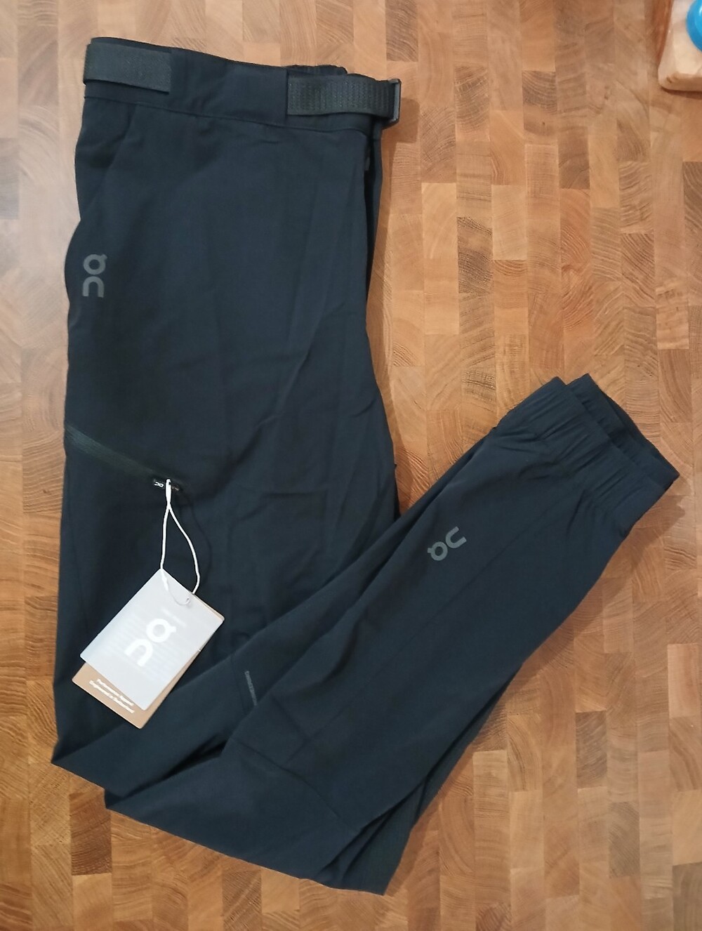 On Cloud Pants